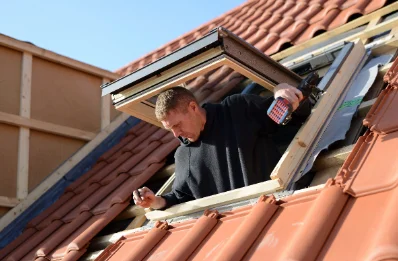 Pose de fenêtres de toit Velux à Mionnay